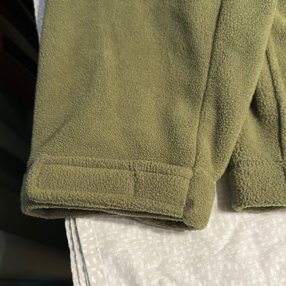 Baerskin TrueSweat Olive Green Hoodie - Picture 6 of 15
